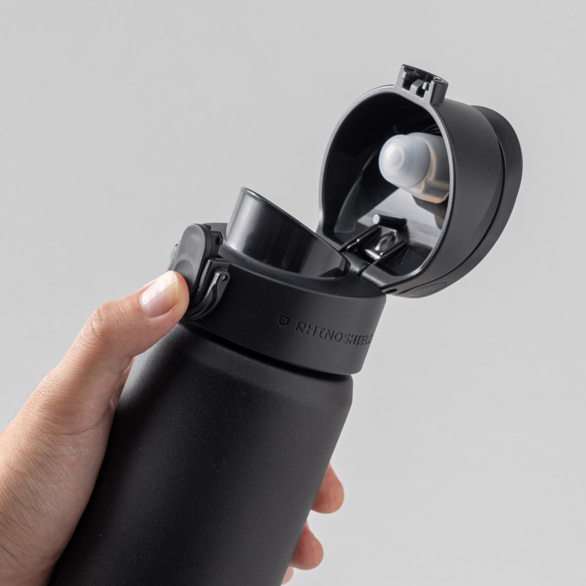 One button push open lid